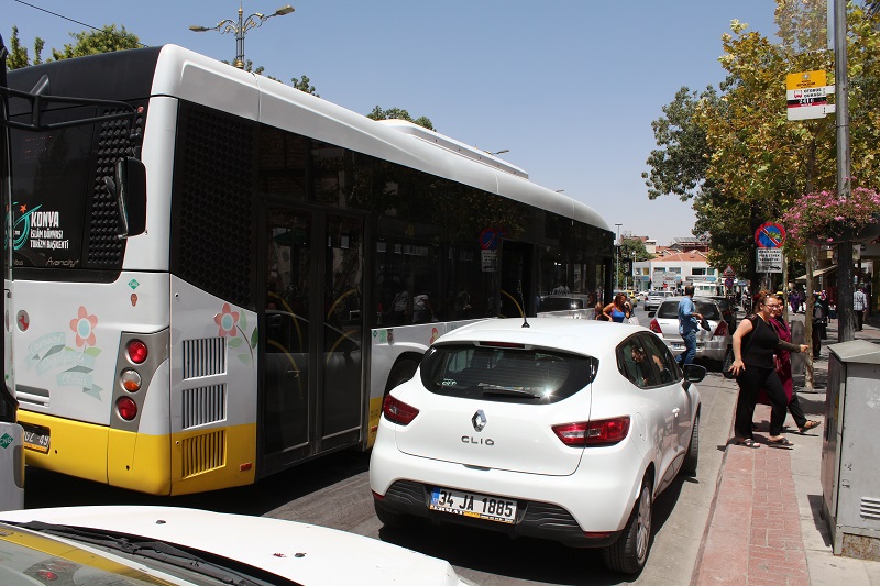 trafik-otopark-park-alaaddin-tramvay-vatandas-otobus-(8).jpg